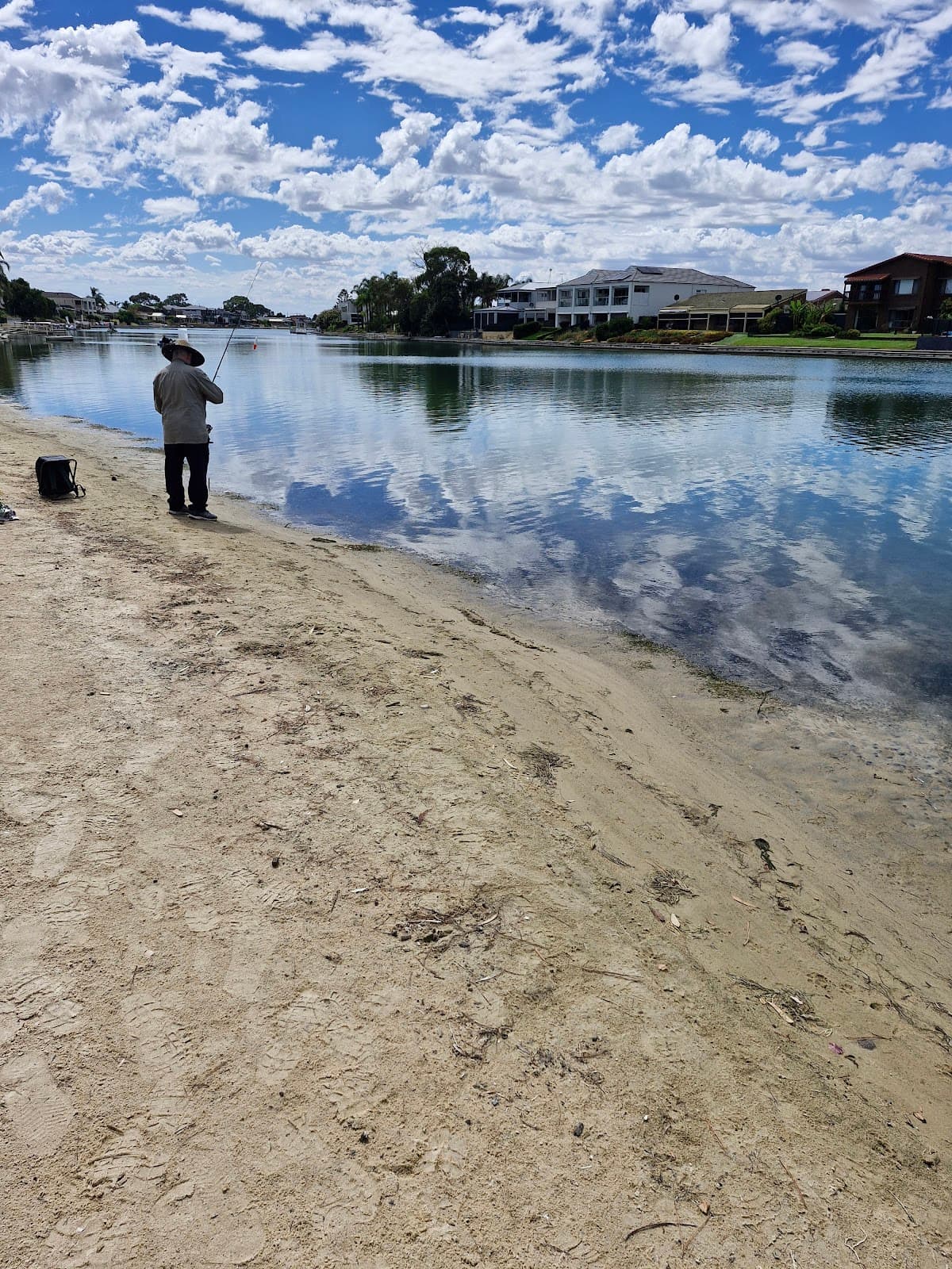 Delfin Island (West Lakes) - Image 1