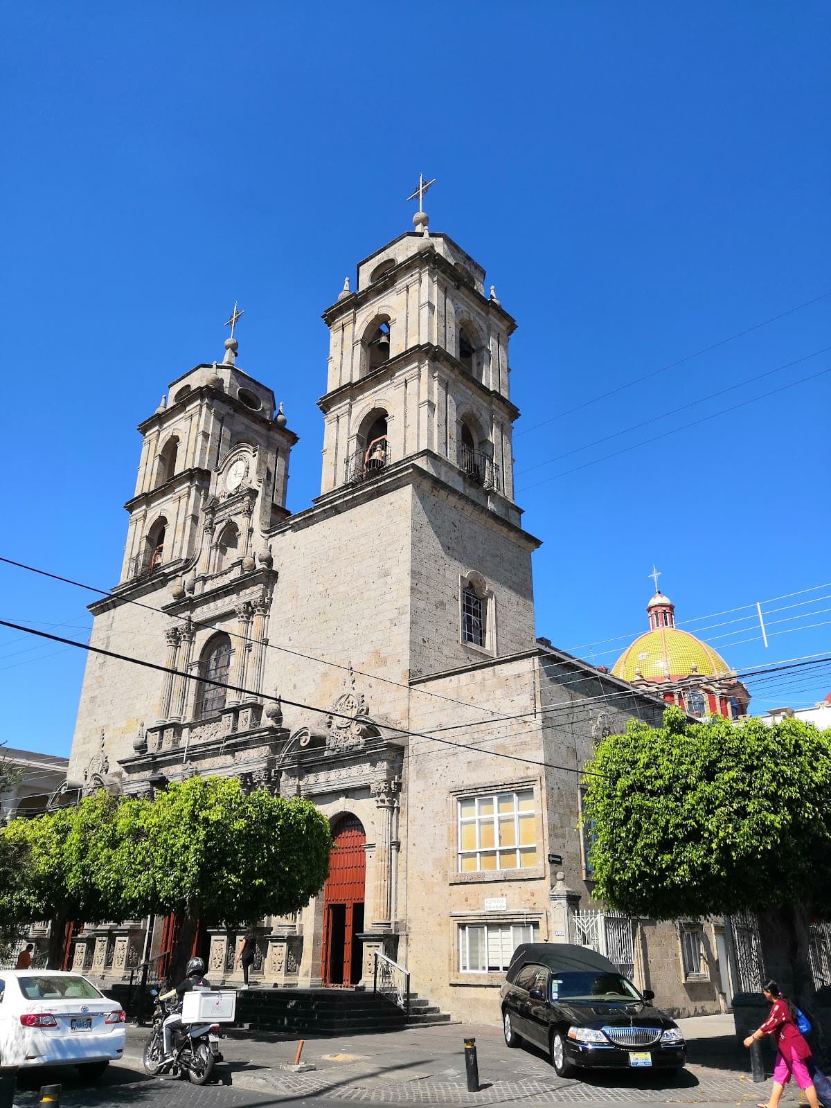 Santa Tere neighborhood - Image 1