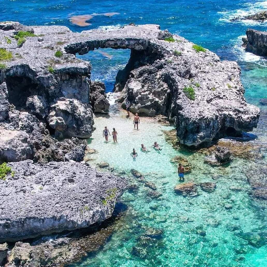 Hell's Gate - Image 1