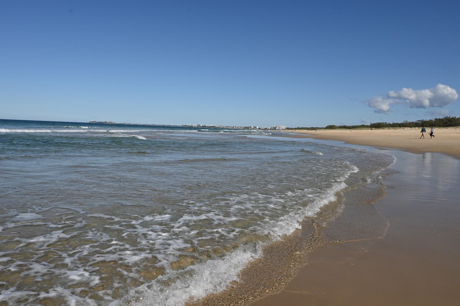 Mudjimba Beach - Image 1
