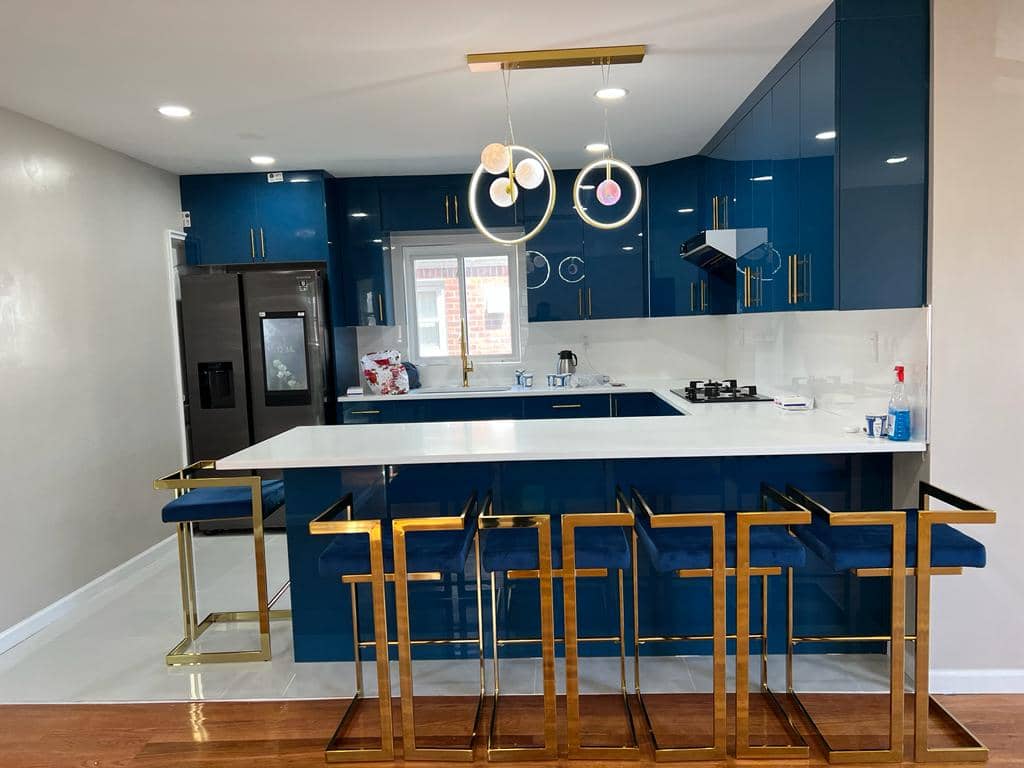 Inviting Eat-In Area
