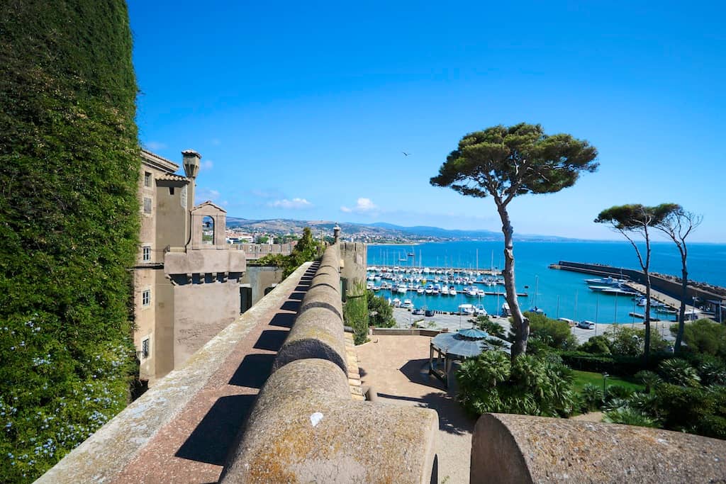 Adjacent Beach Access