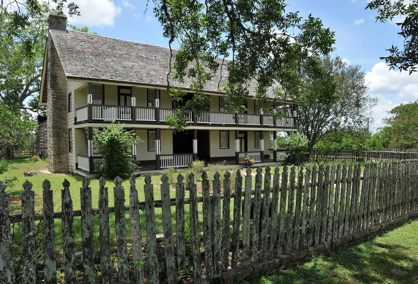 Historic Stable and Schoolhouse
