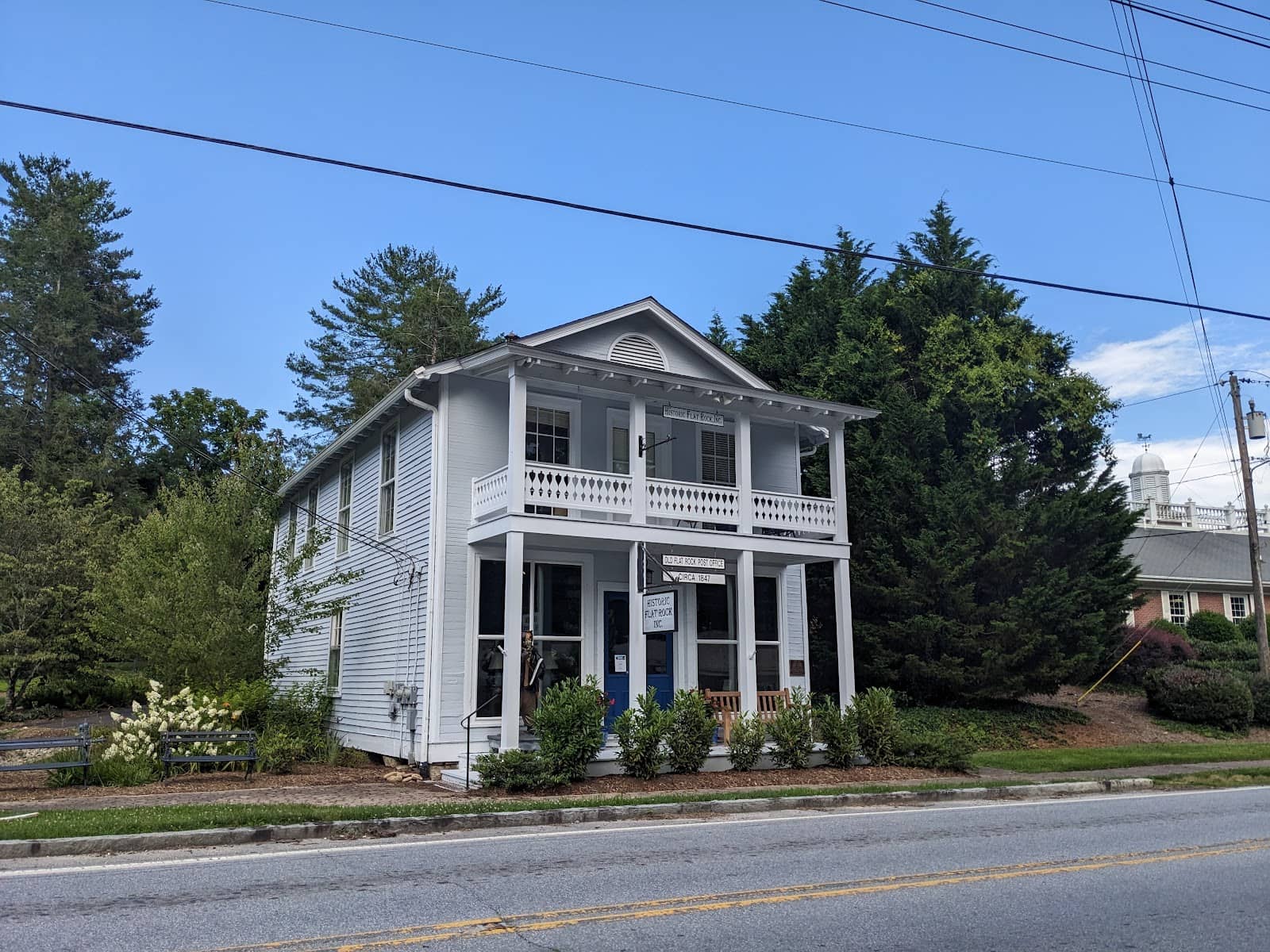 Quaint Downtown Exploration