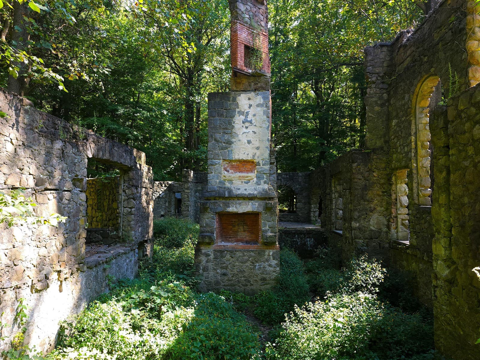Cornish Estate Ruins - Image 1