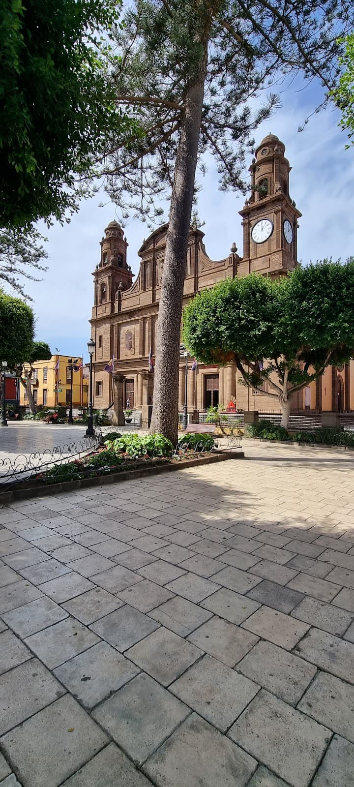 Plaza de Santiago - Image 1