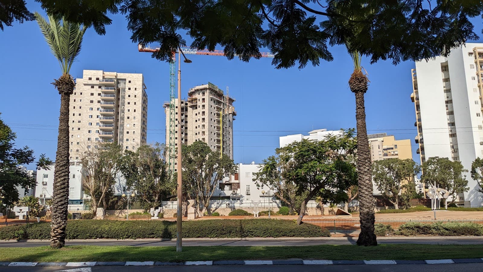 Sculpture Boulevard (Ashdod) - Image 1