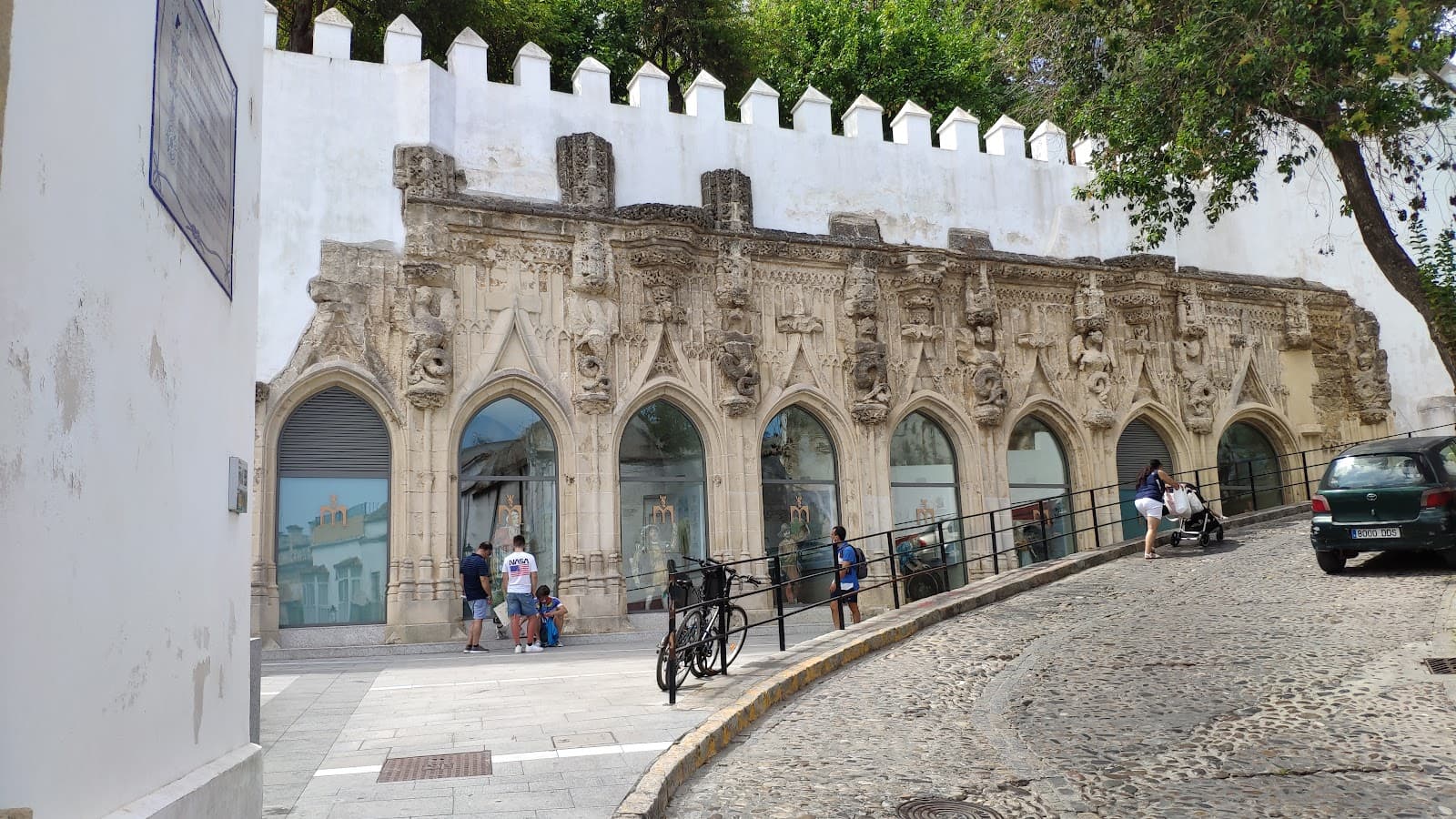 Las Covachas - Image 1