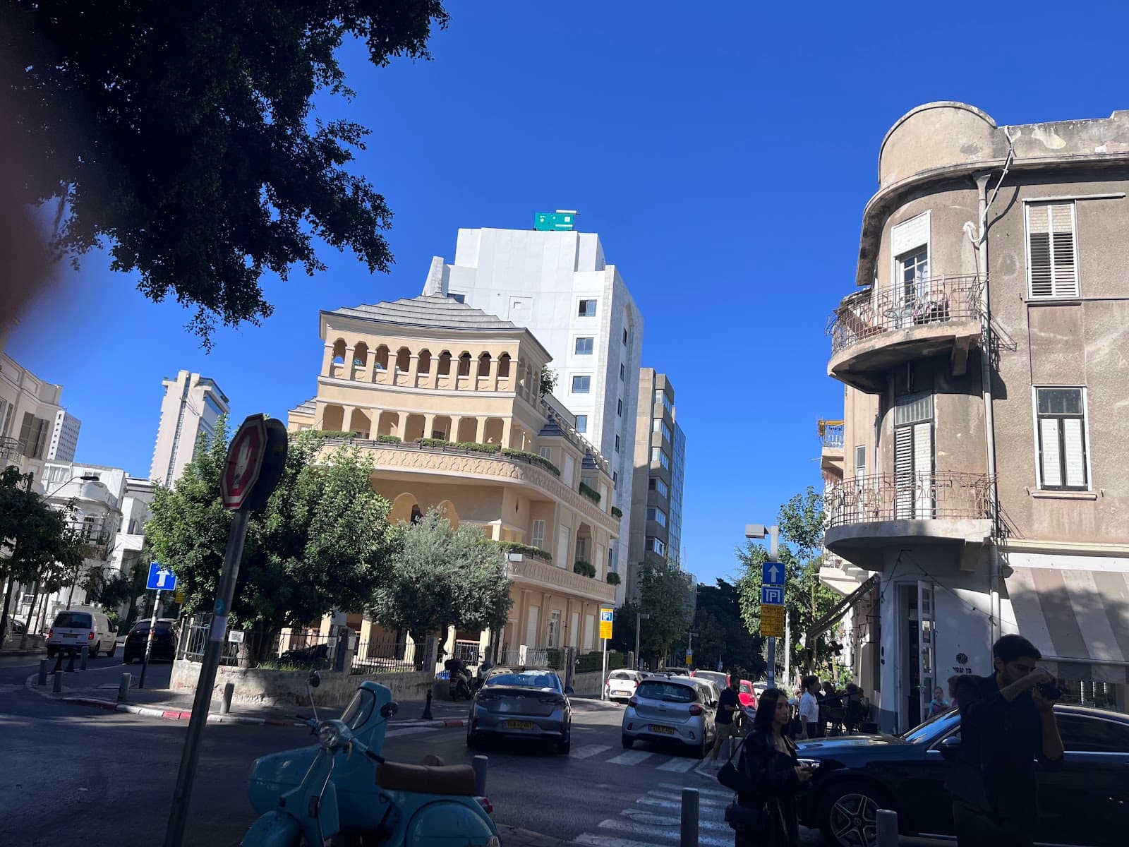 Pagoda House - Image 1