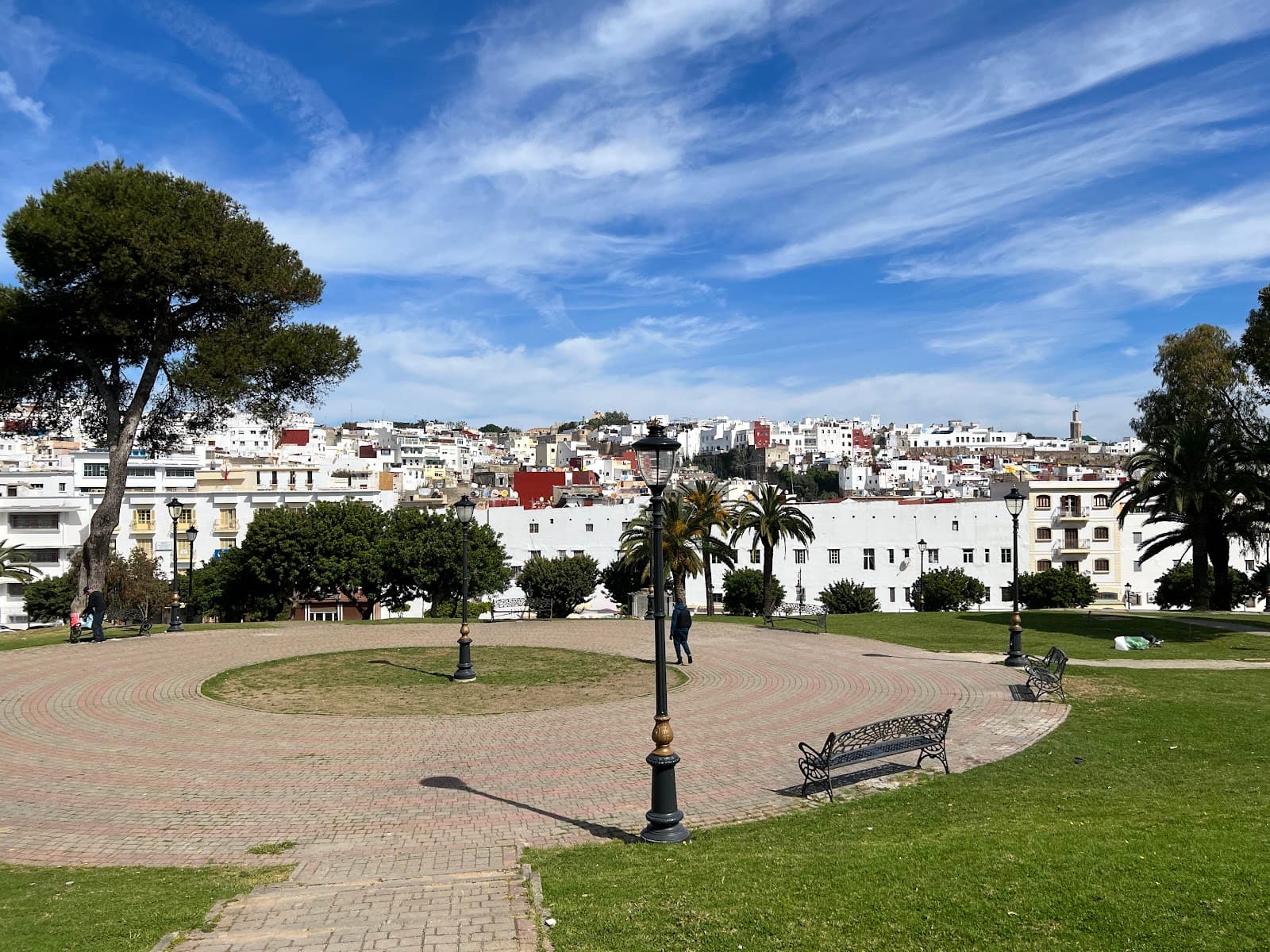 Mendoubia Gardens - Image 1