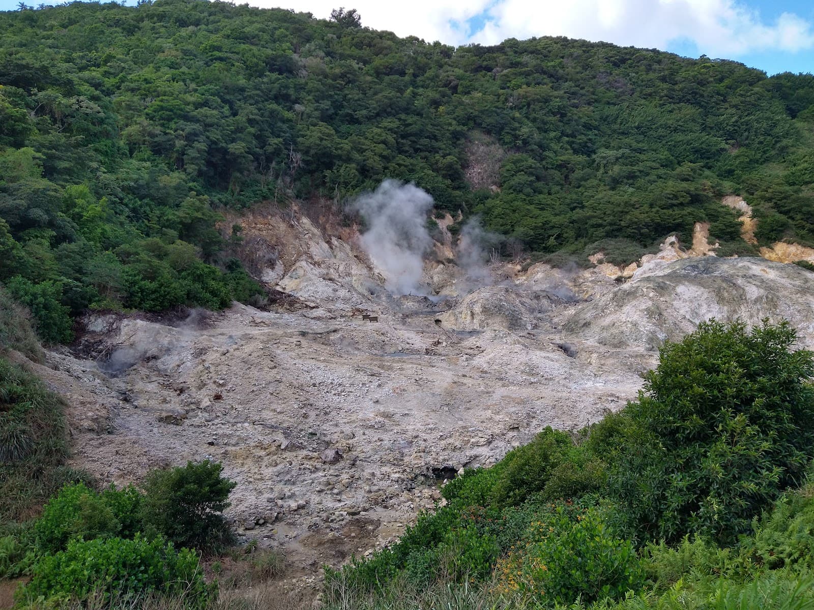 Sulphur Springs Soufrière - Image 1