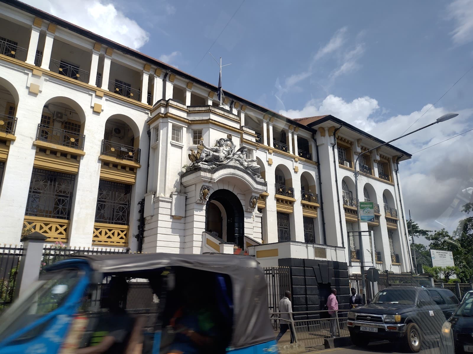 Law Courts Building - Image 1