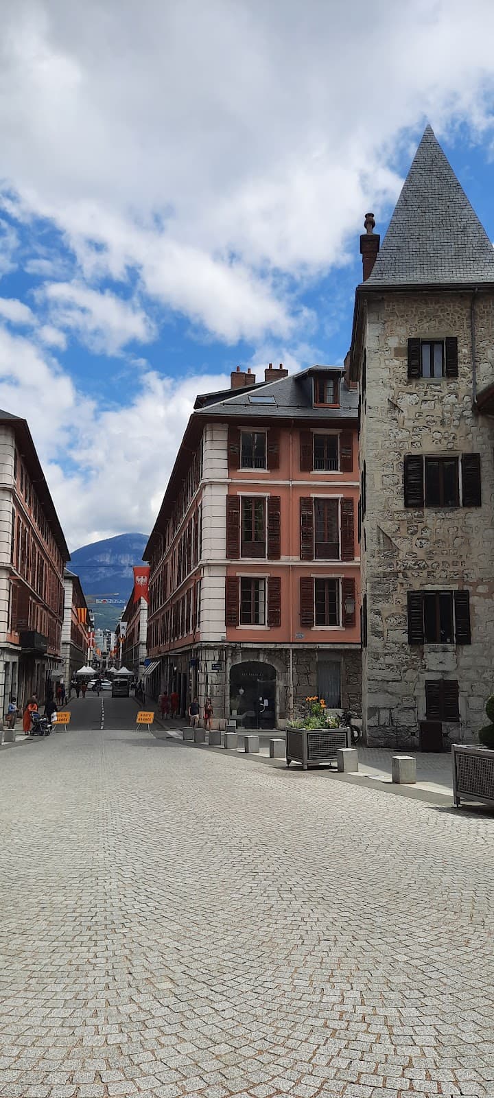 Rue de Boigne - Image 1