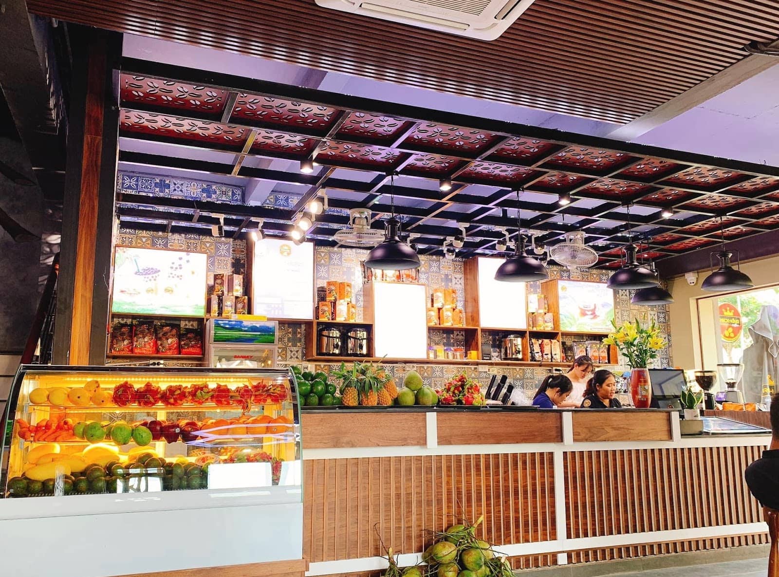 Unique Cafe Design