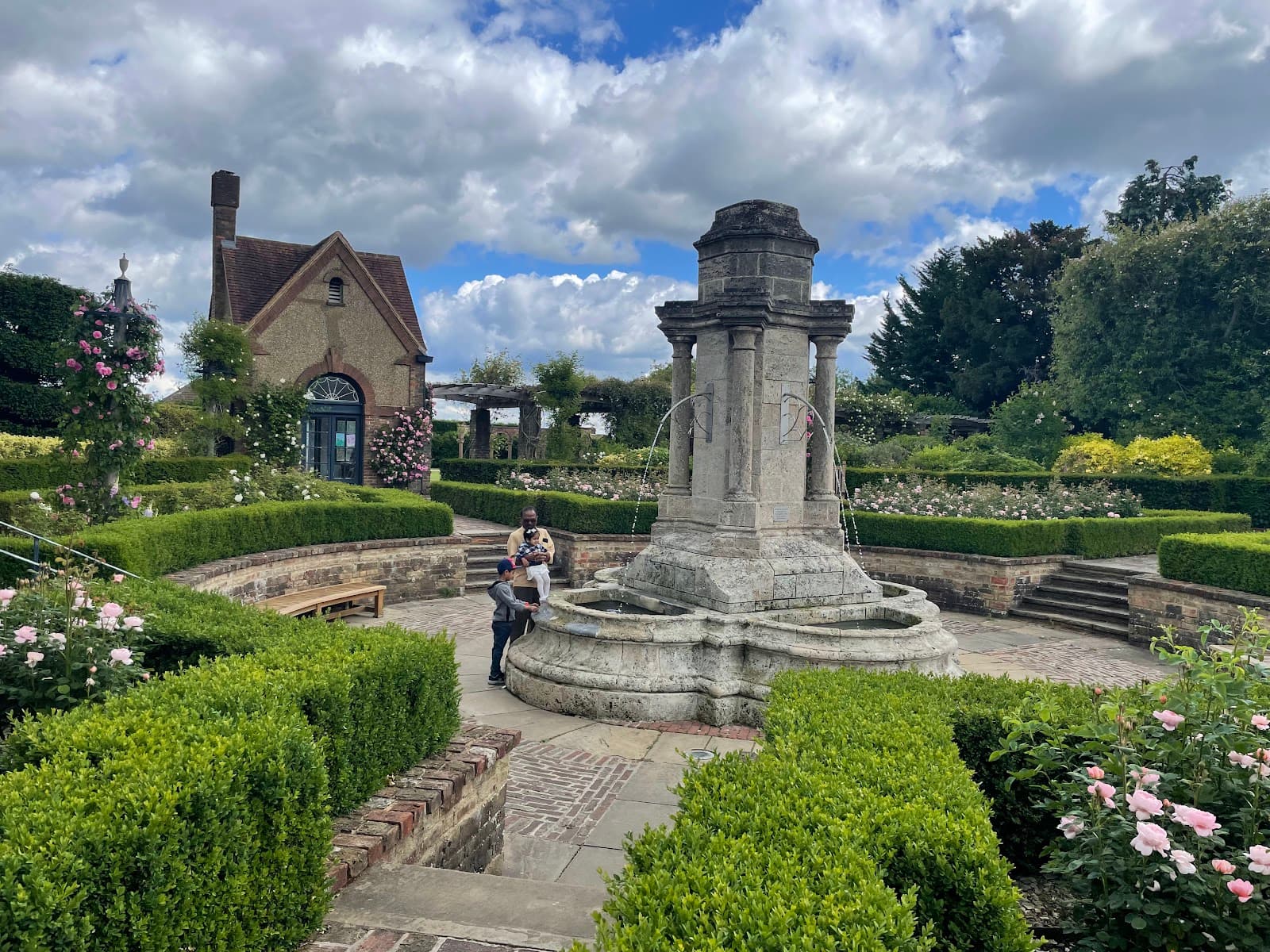 Bushey Rose Garden - Image 1