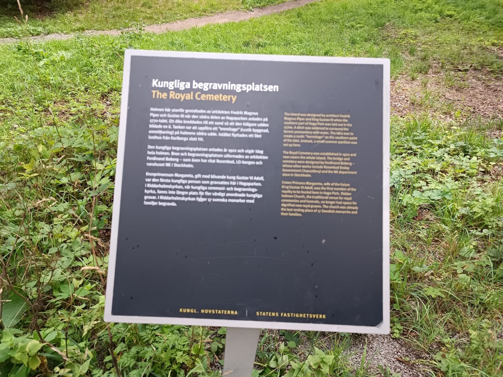 Royal Cemetery (Haga) - Image 1