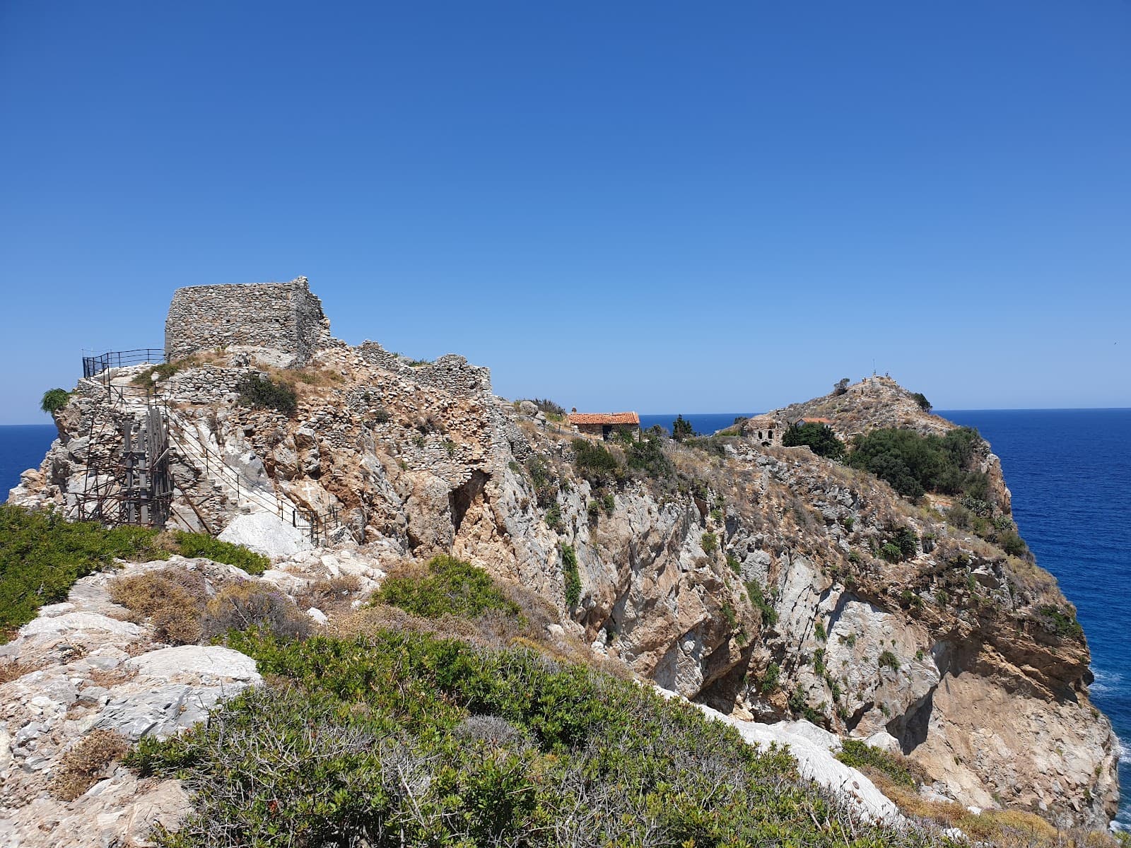 Kastro (Medieval Castle) - Image 1