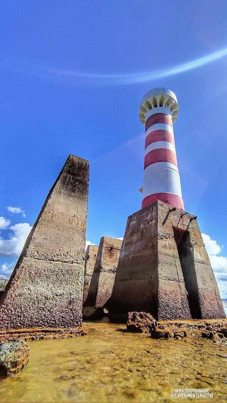 Ponta Verde Lighthouse - Image 1