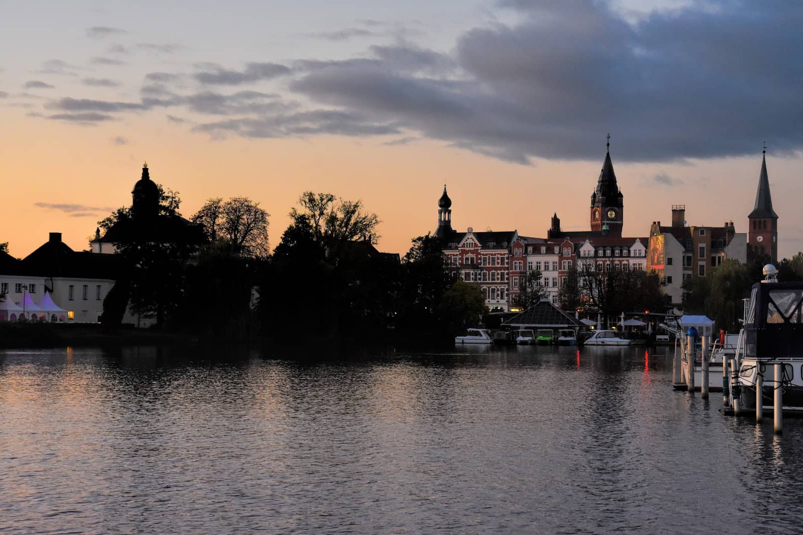 Cozy Cafes and Local Delights