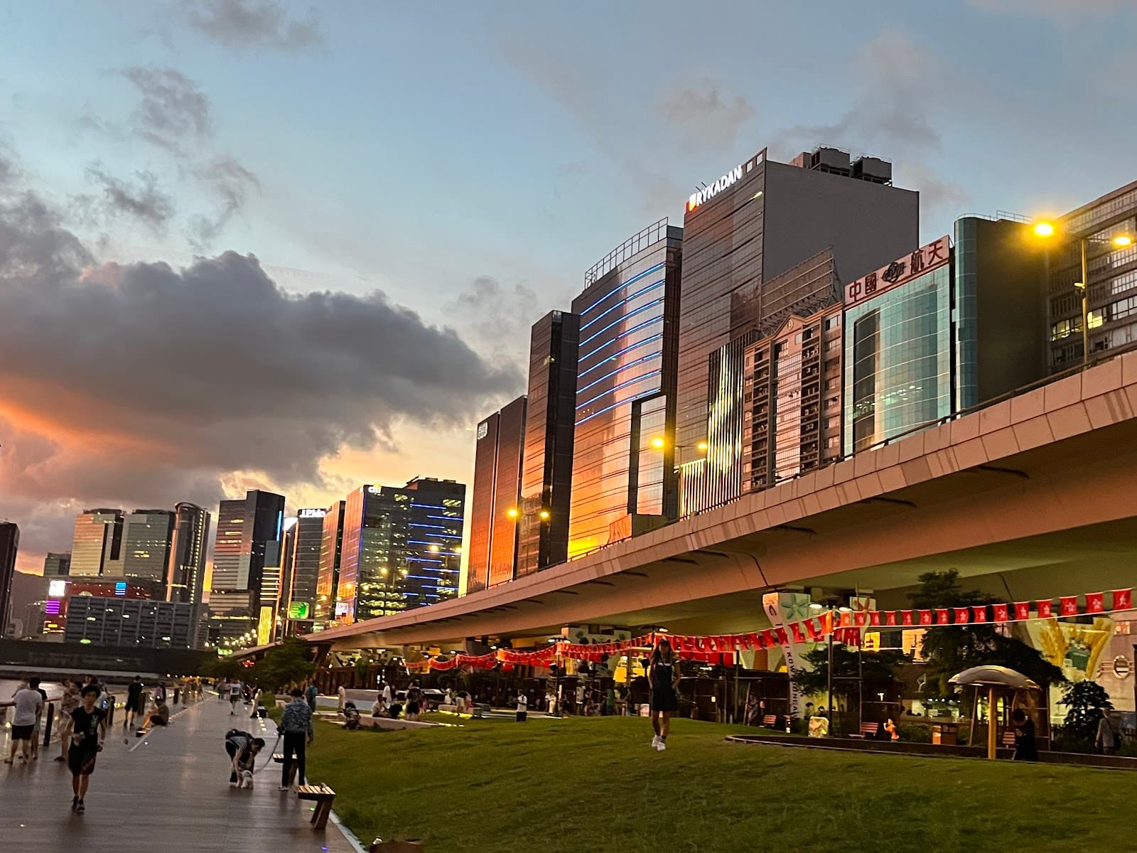 Kai Tak Promenade - Image 1