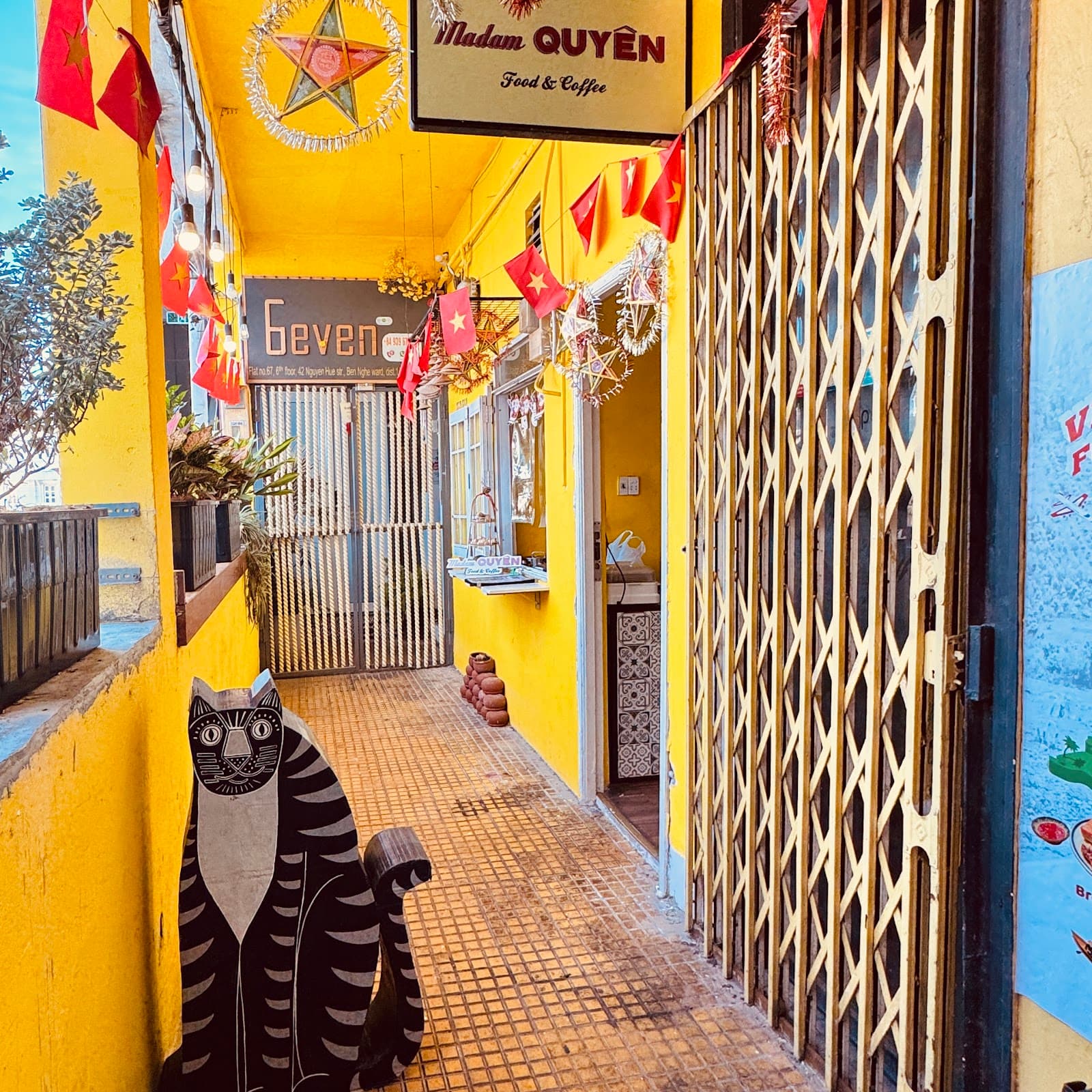 42 Nguyen Hue Apartment Cafe Apartments - Image 1