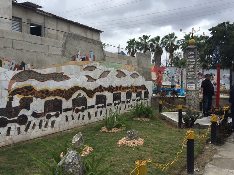 Muraleando Community Art - Image 1