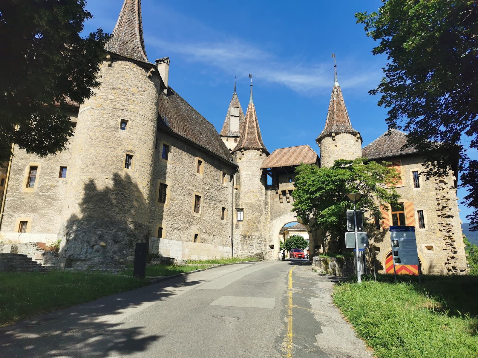 Colombier Castle & Military Museum - Image 1