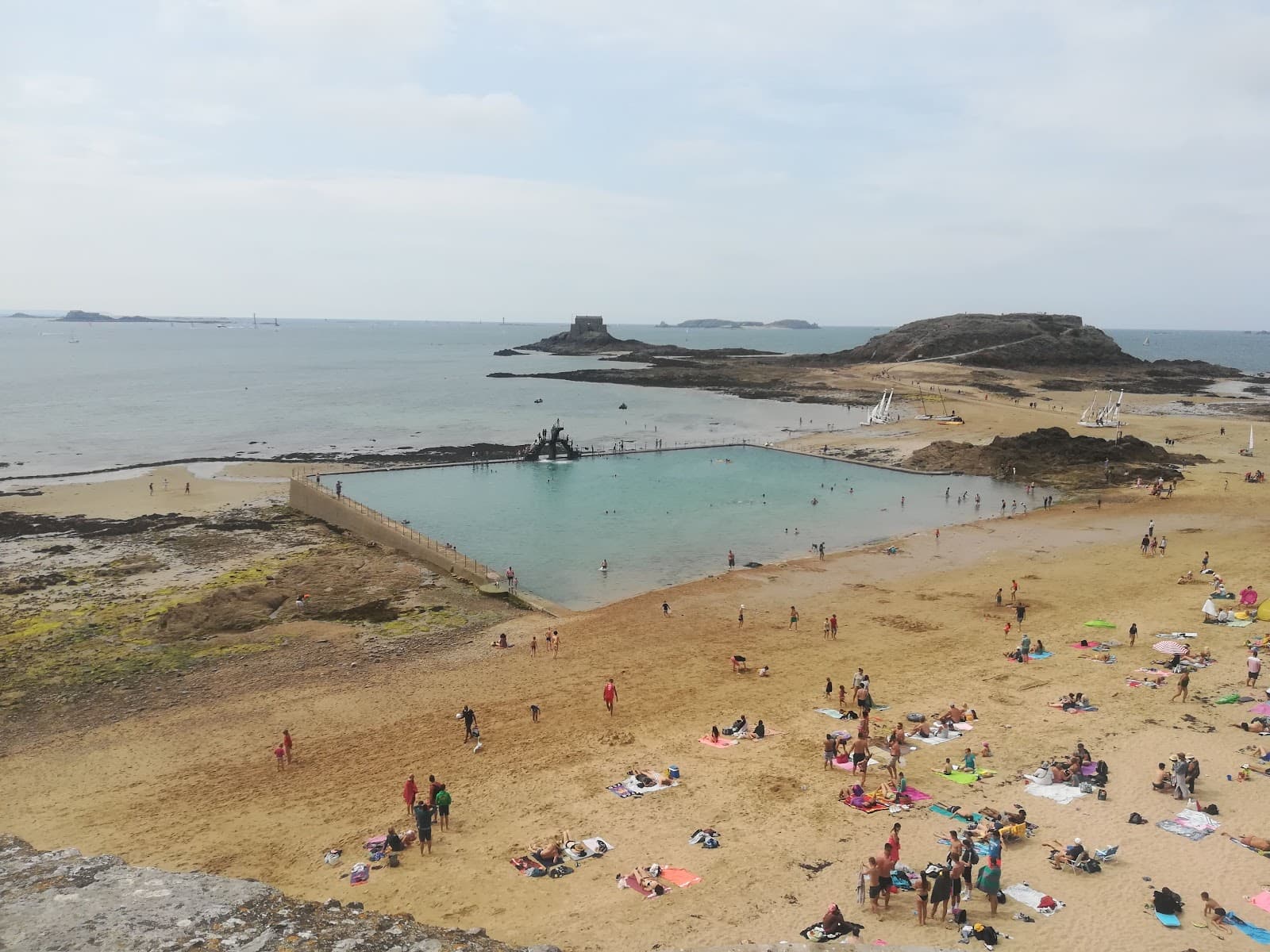 Plage de Bon-Secours tidal pool - Image 1