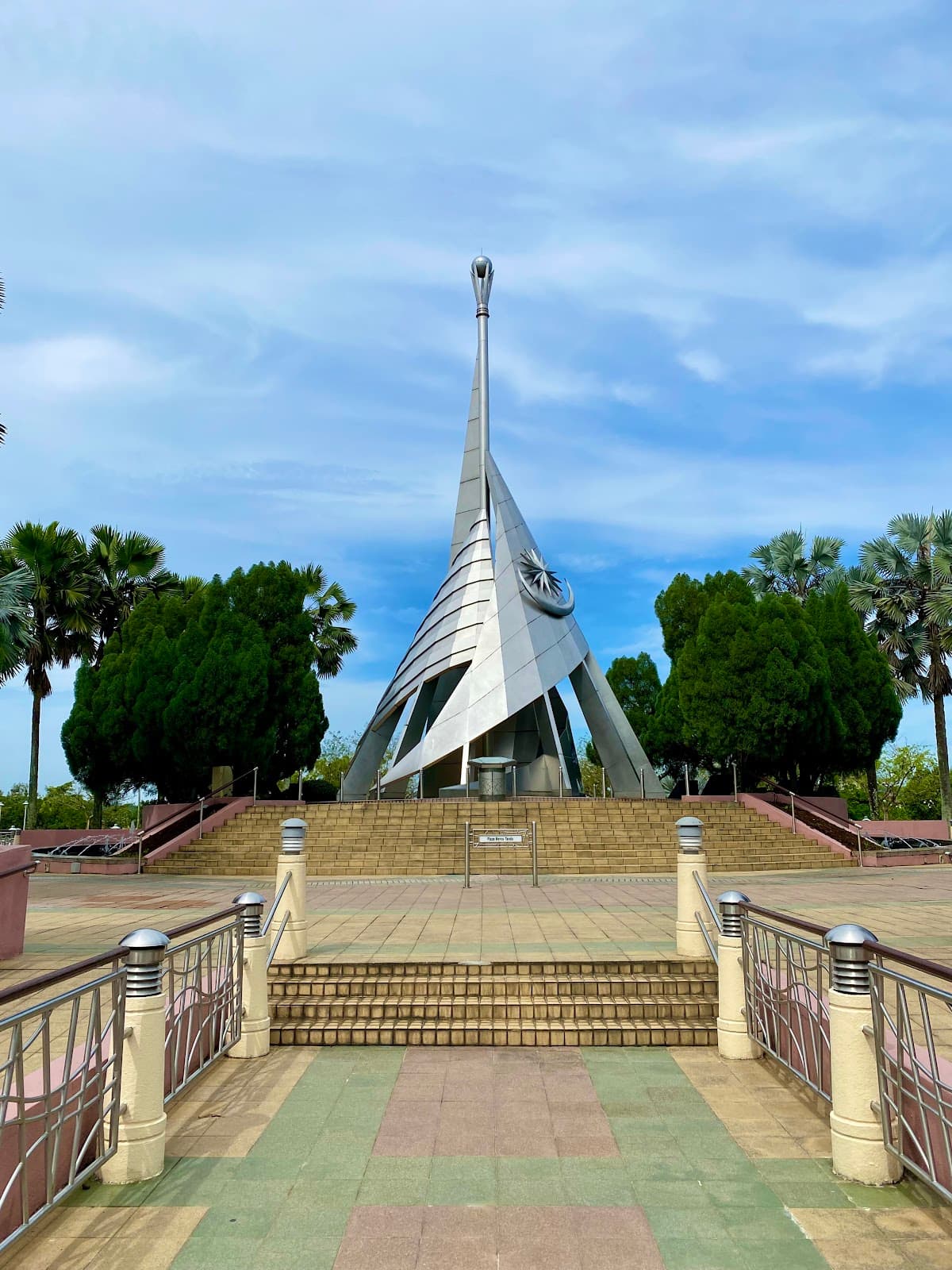 Putrajaya Landmark Mercu Tanda - Image 1
