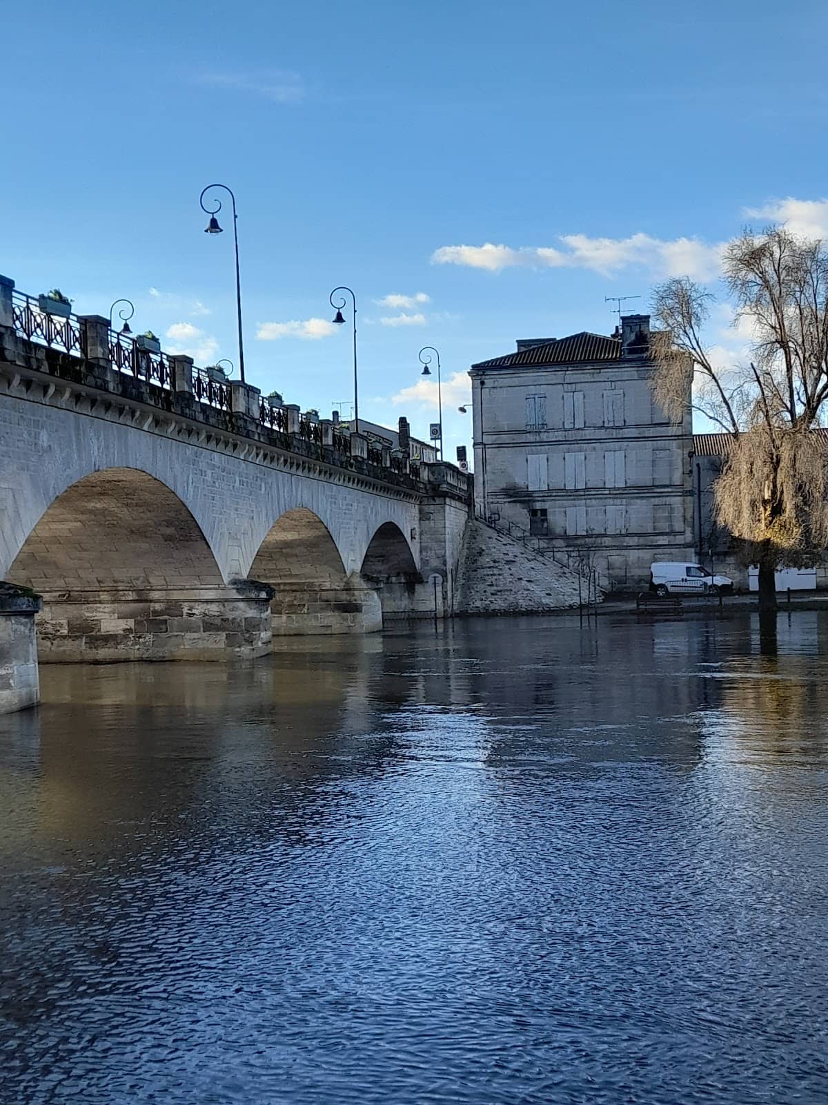 Tonnay-Charente Quays