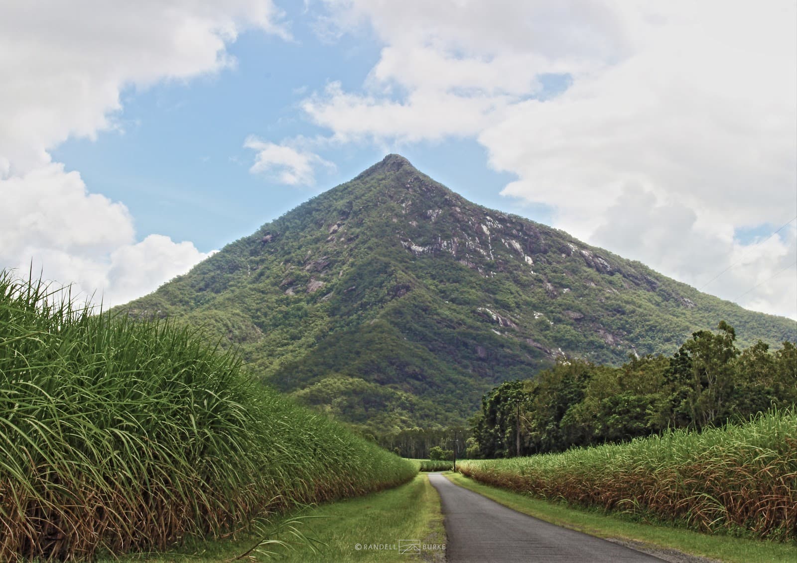 Walshs Pyramid Cairns - Image 1