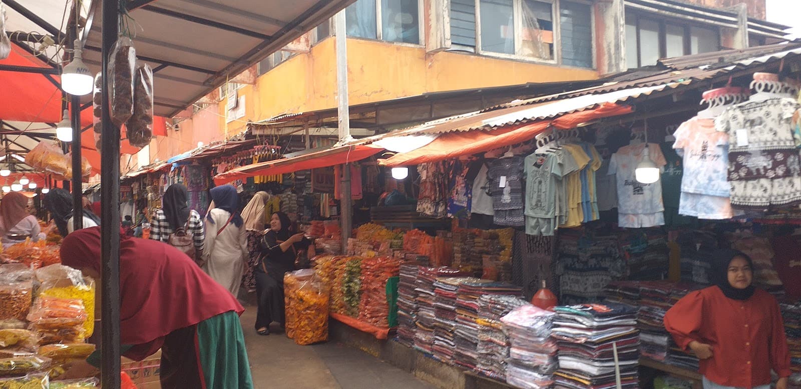 Pasar Bawah - Image 1