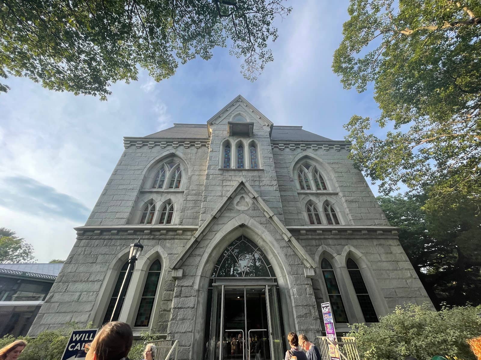 Memorial Hall Architecture