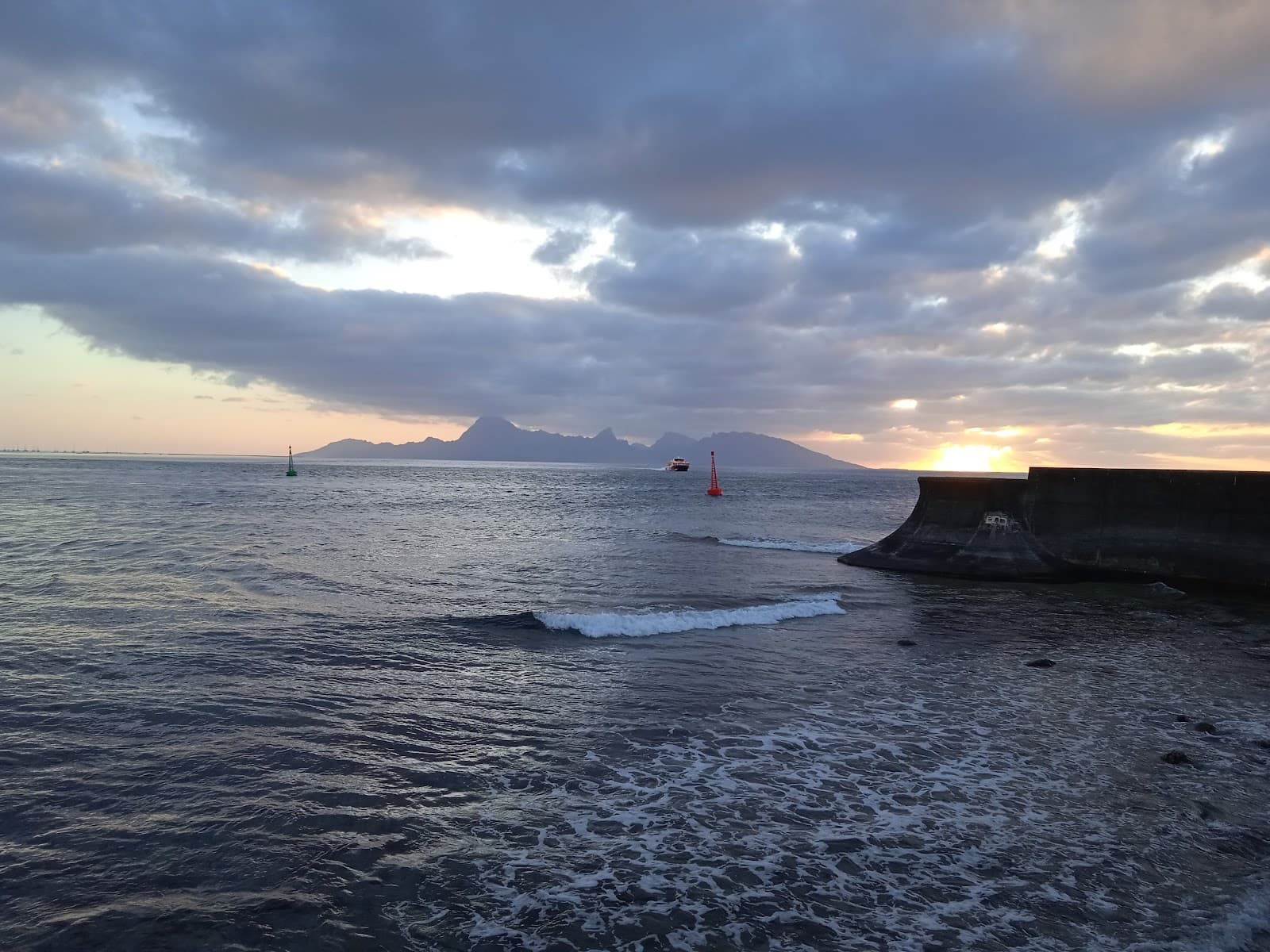 Papeete Waterfront Promenade - Image 1