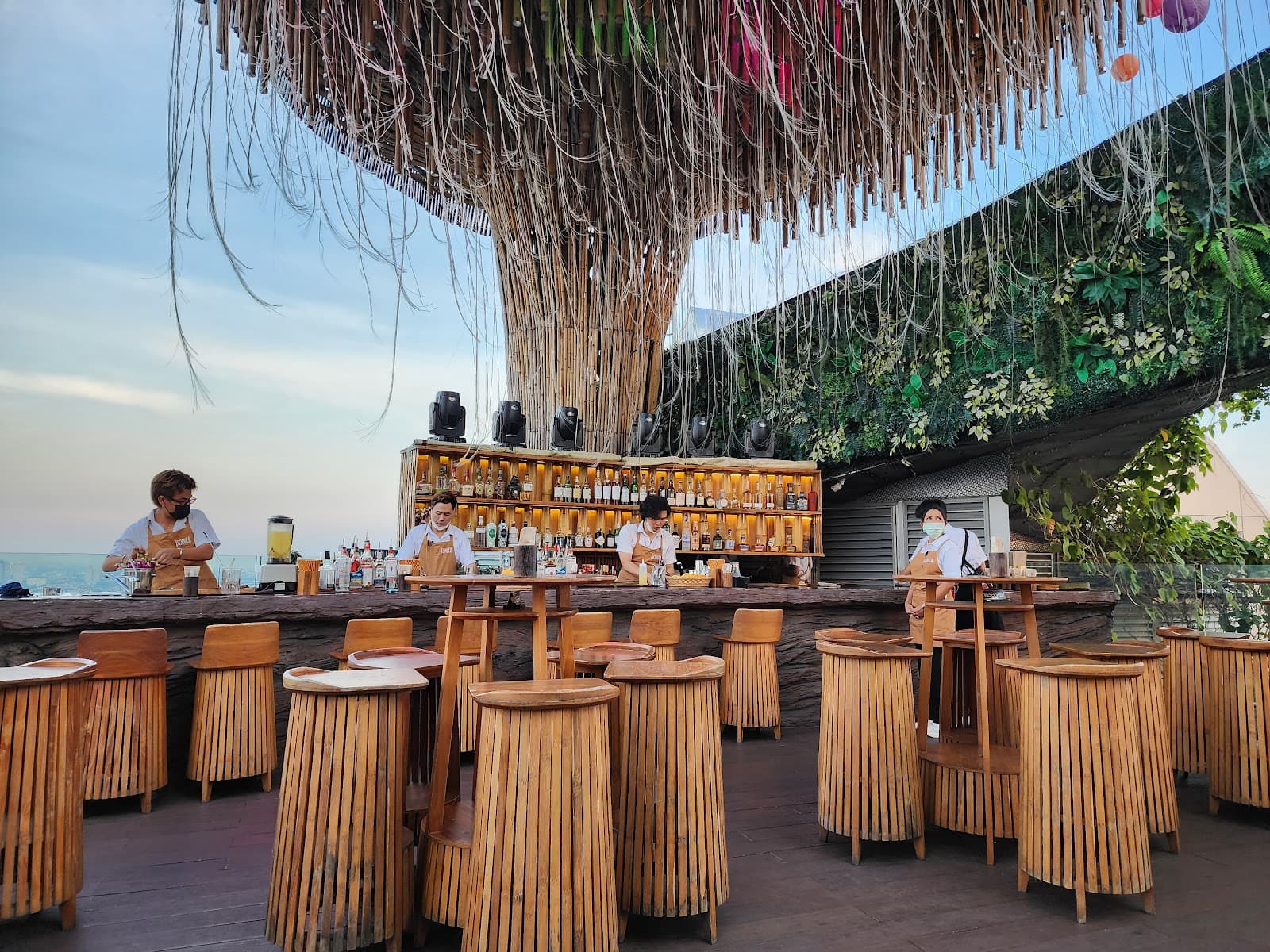 Tichuca Rooftop Bar - Image 1