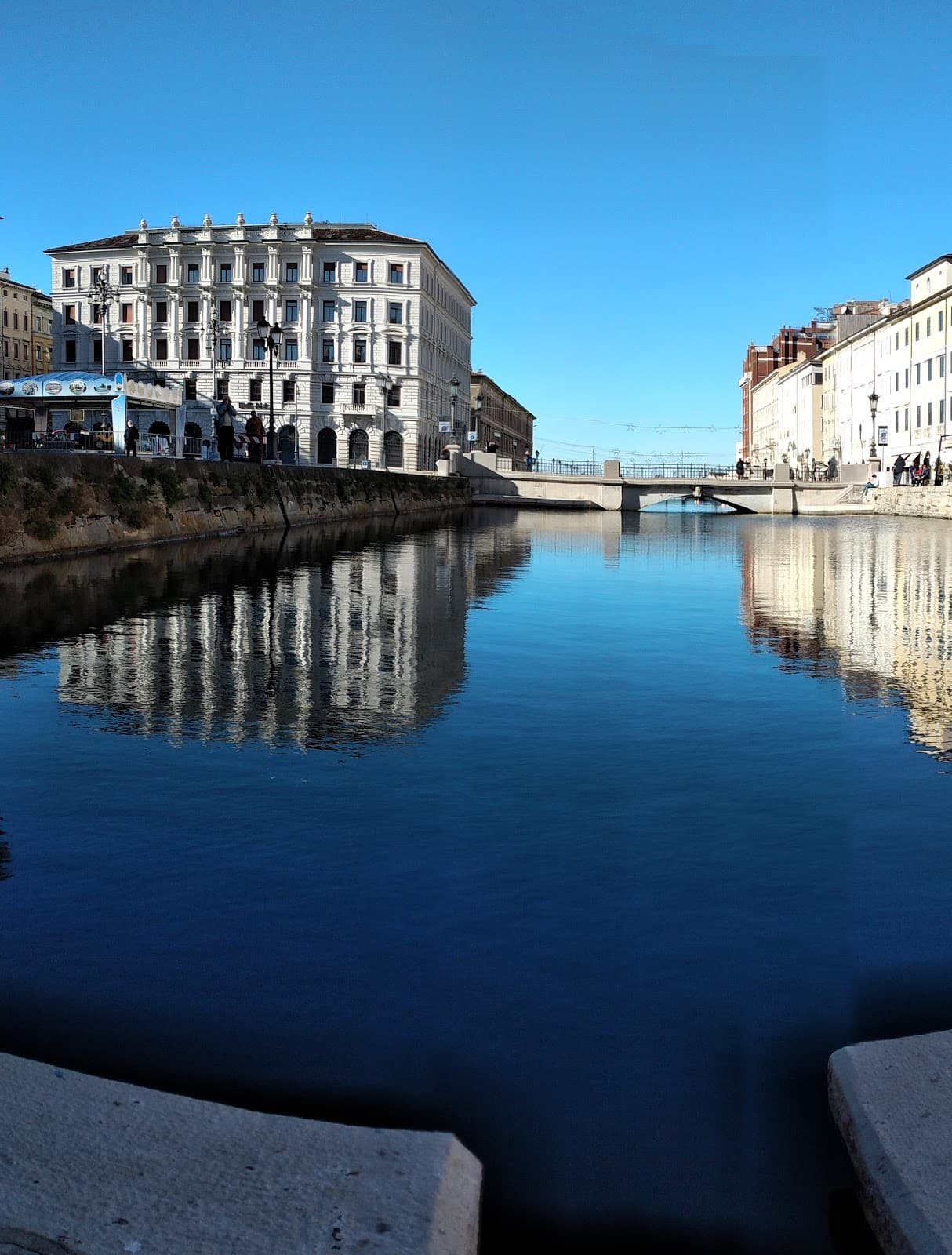 Piazza Ponterosso - Image 1