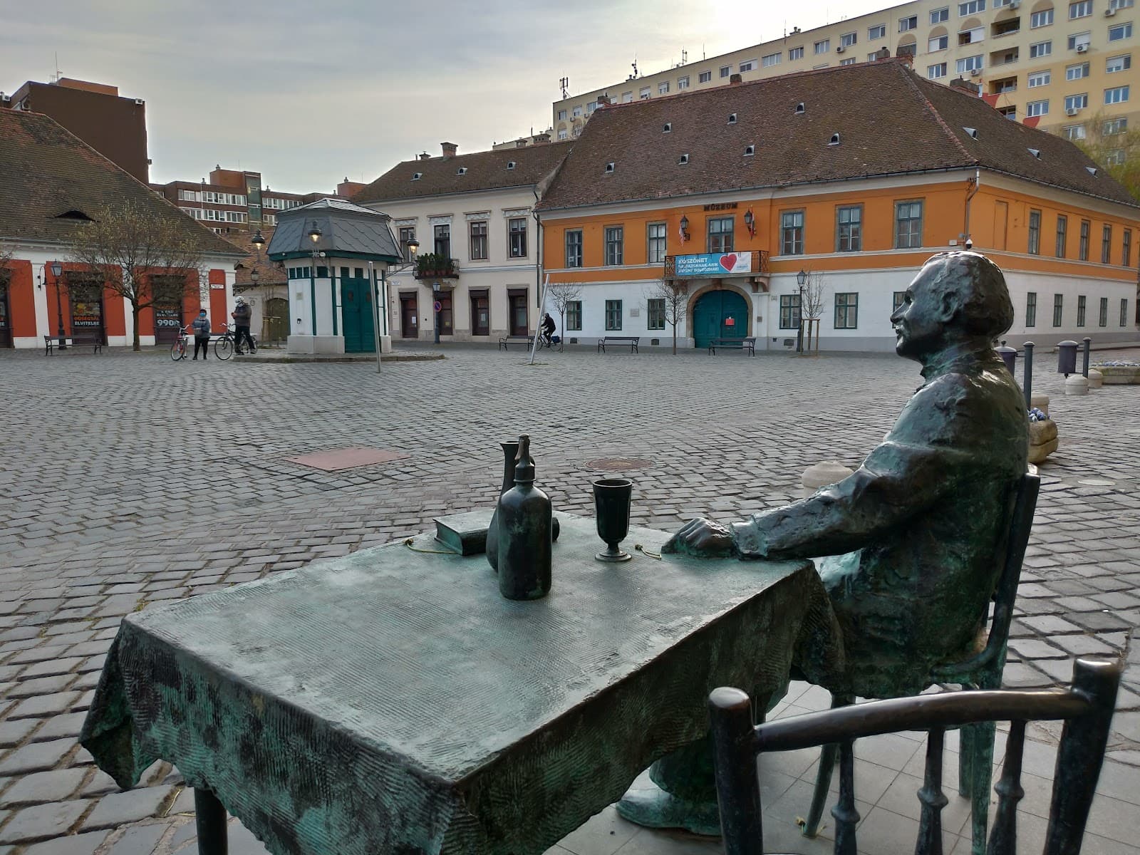 Fő tér, Óbuda - Image 1