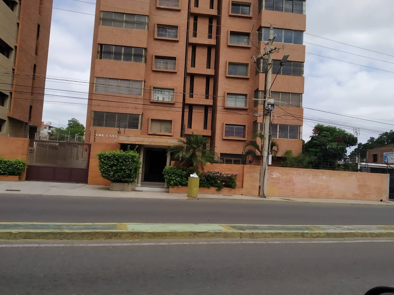 Tibisay Hotel del Lago