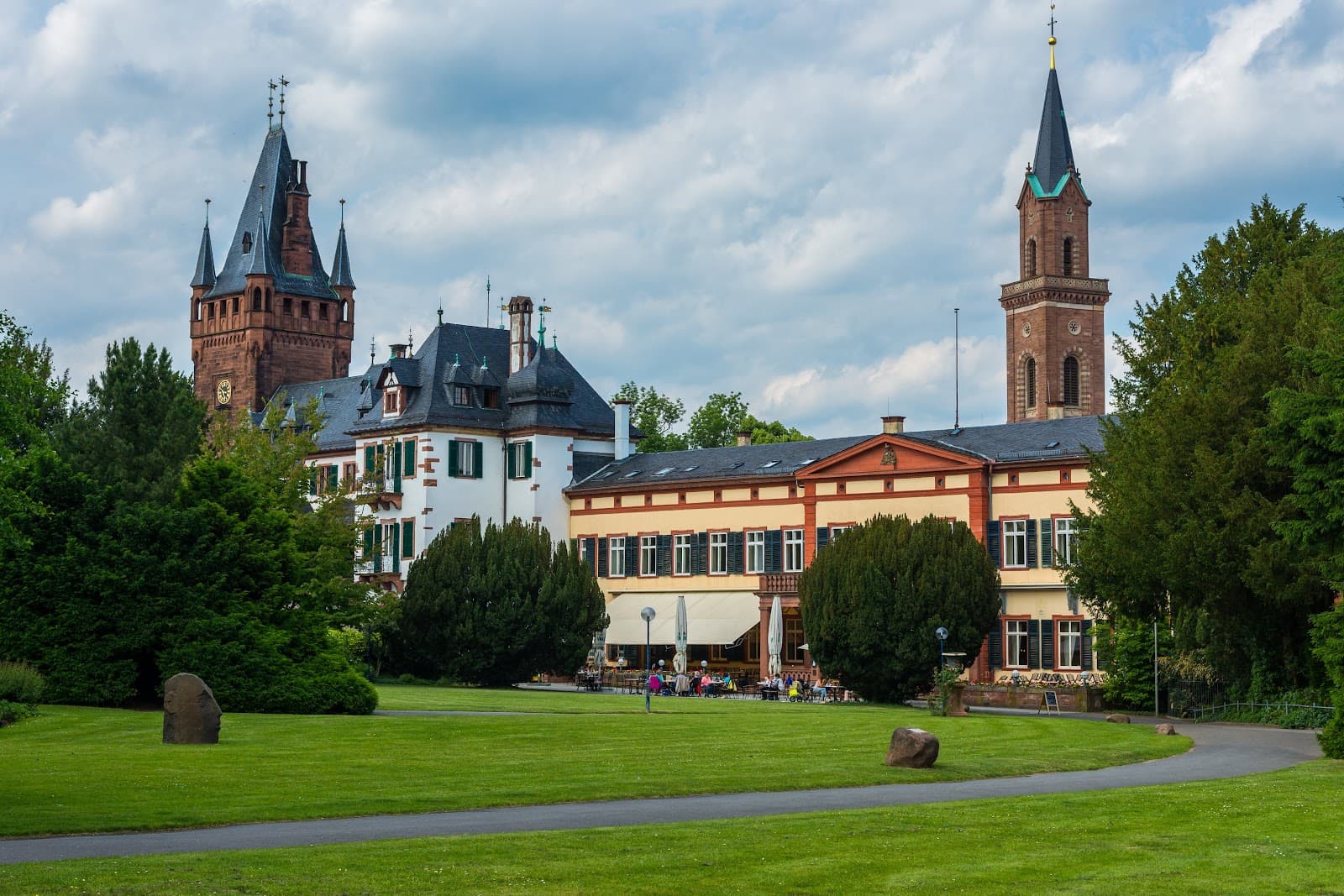 Weinheim Palace (Schloss Weinheim) - Image 1