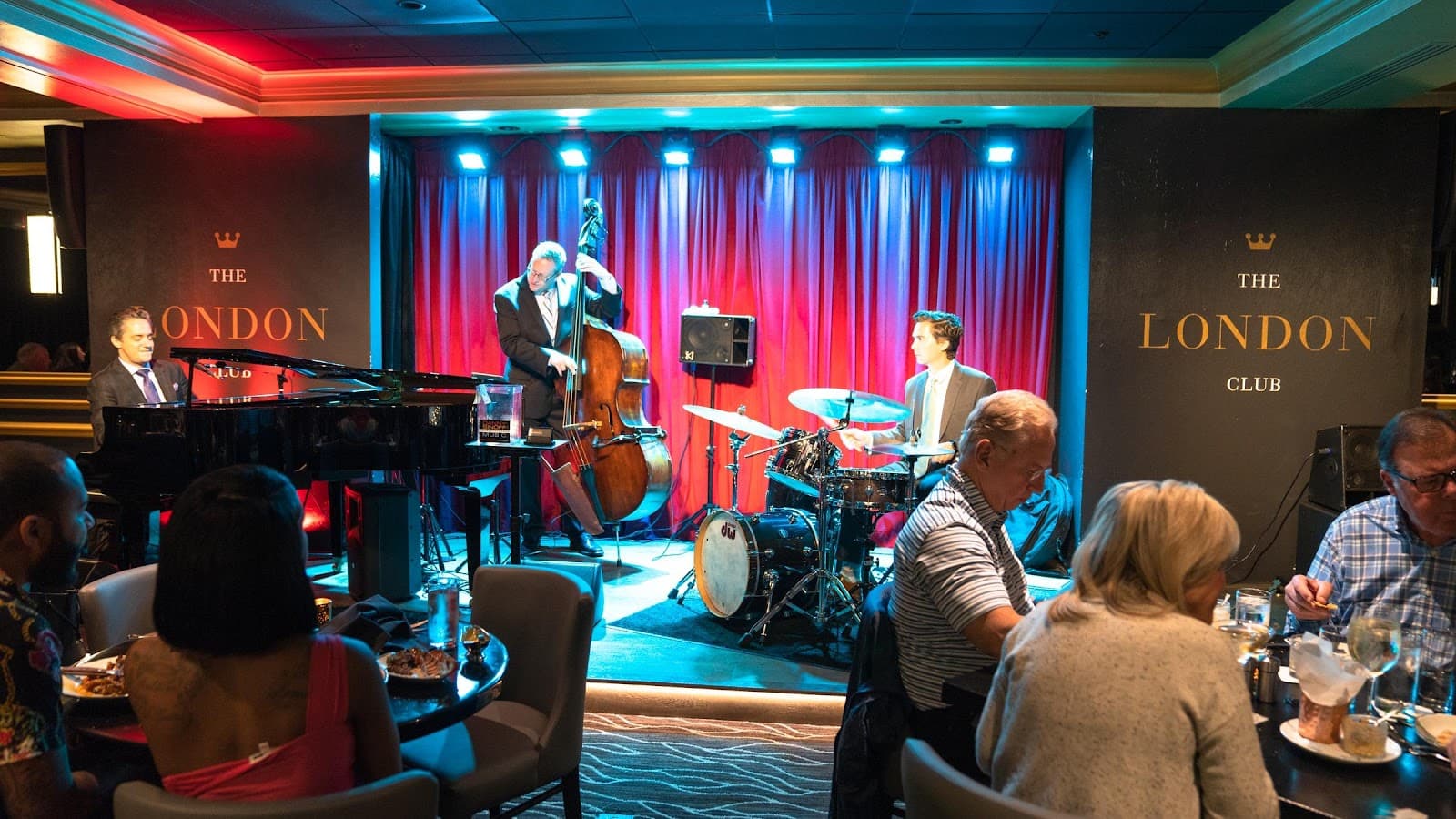 The London Club - Image 1