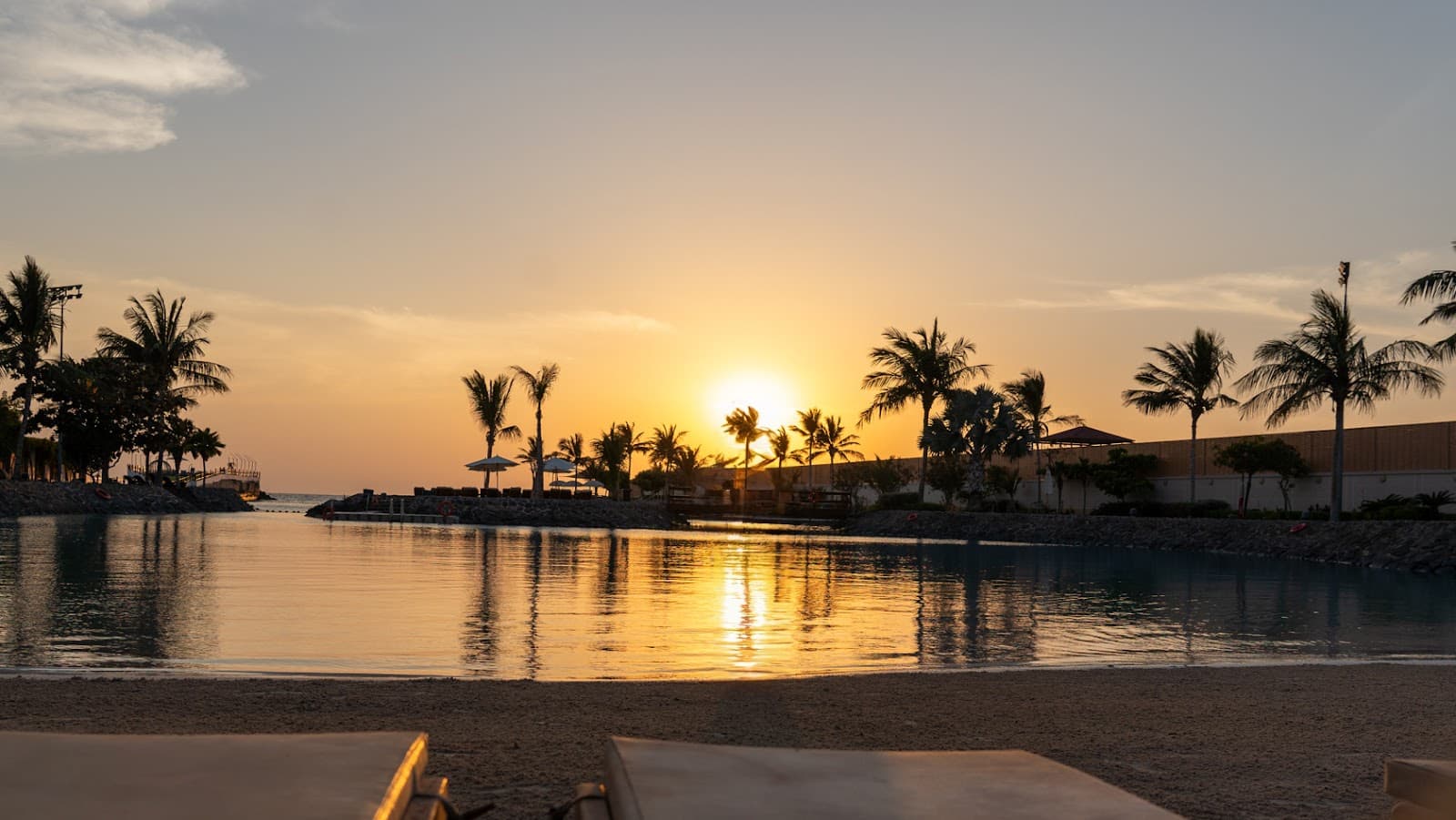 North Obhur Beach Clubs - Image 1