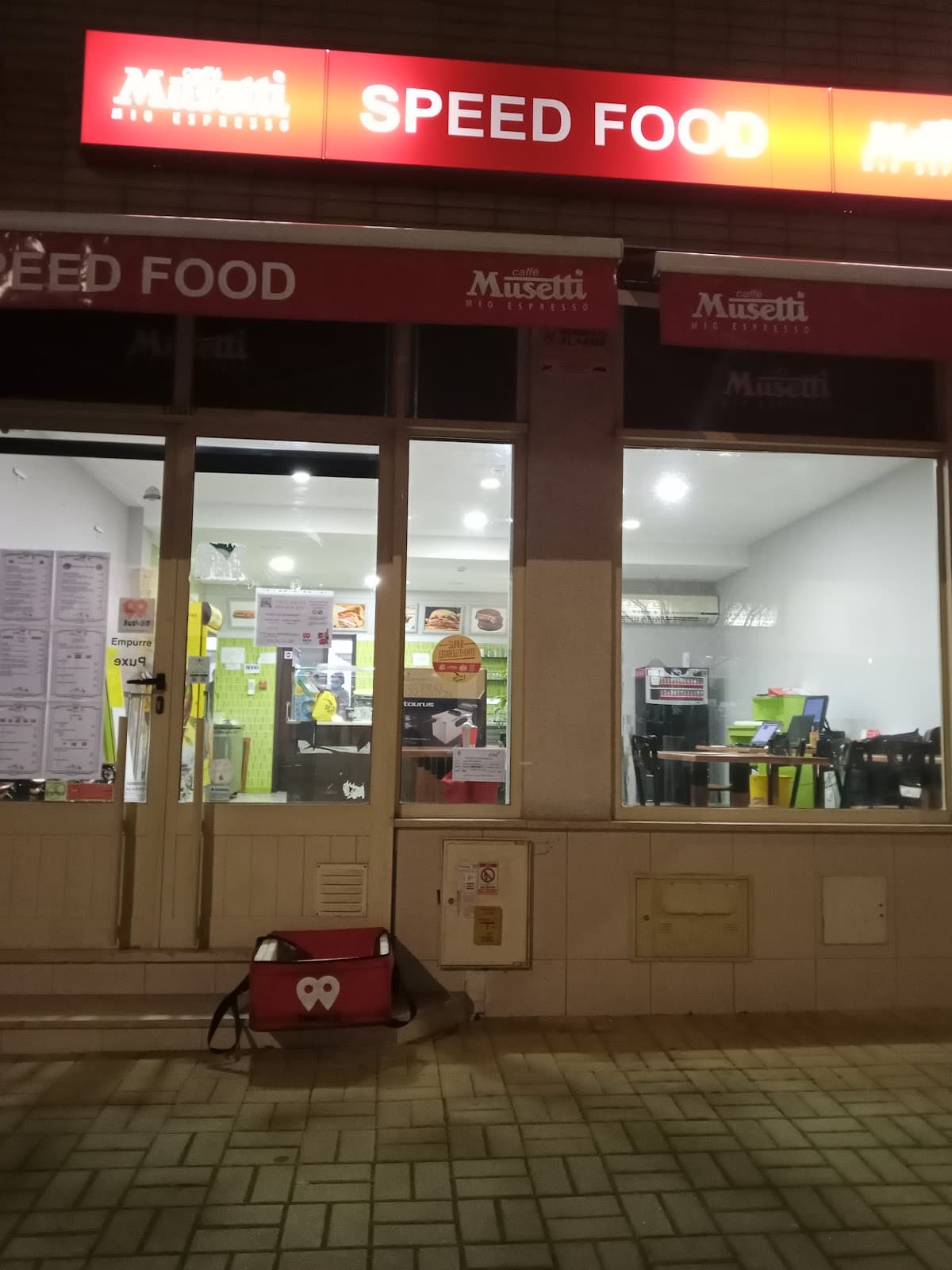 Mercado Municipal de Chaves - Image 1