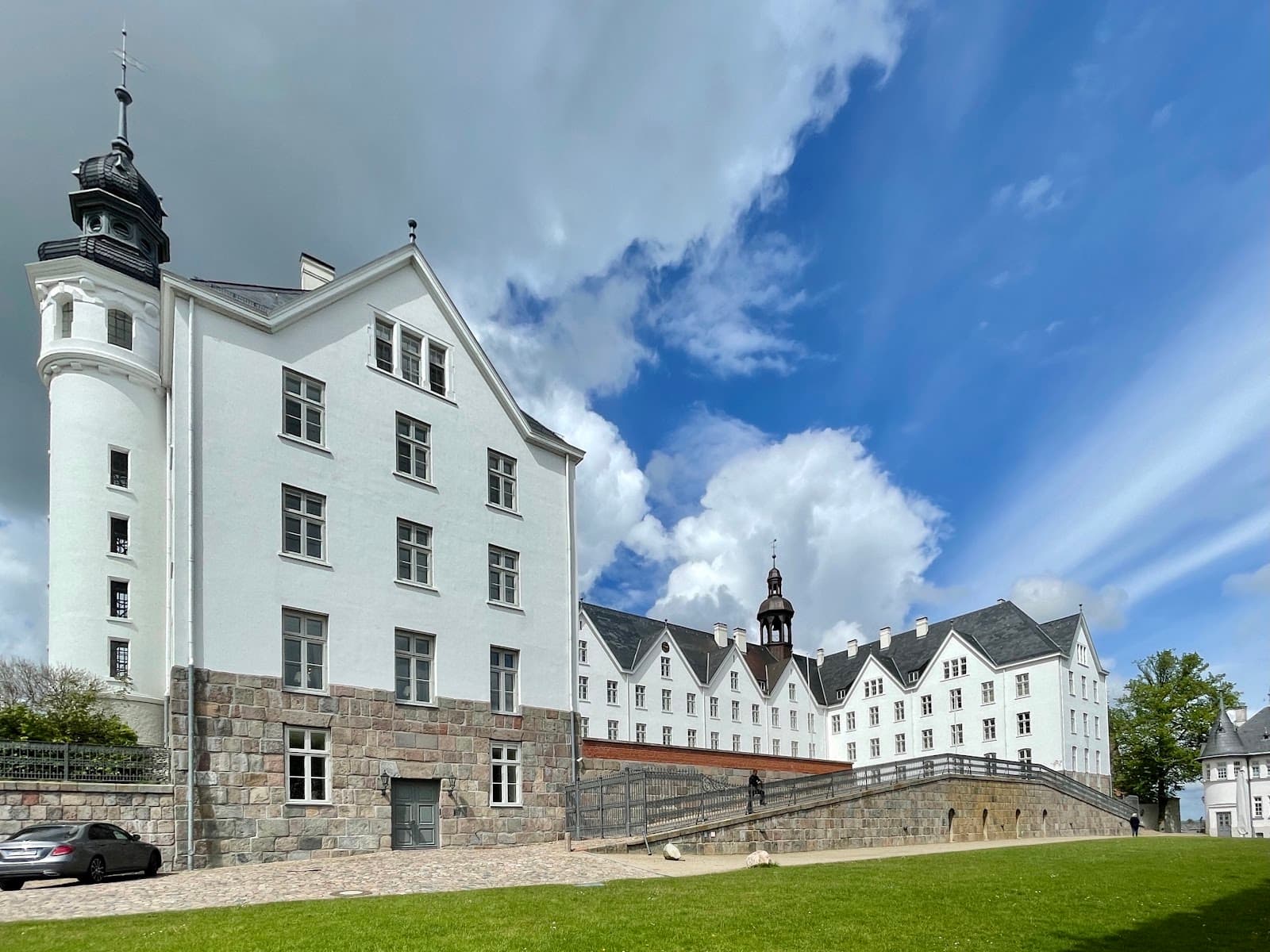 Plön Castle - Image 1