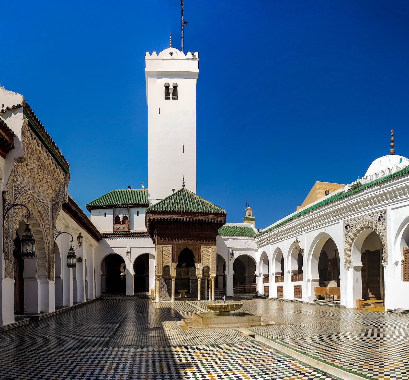 Al-Qarawiyyin Mosque and University - Image 1
