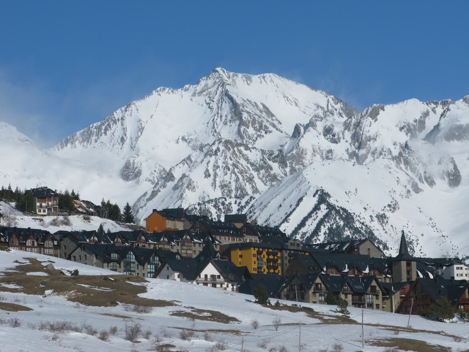 Formigal Village - Image 1