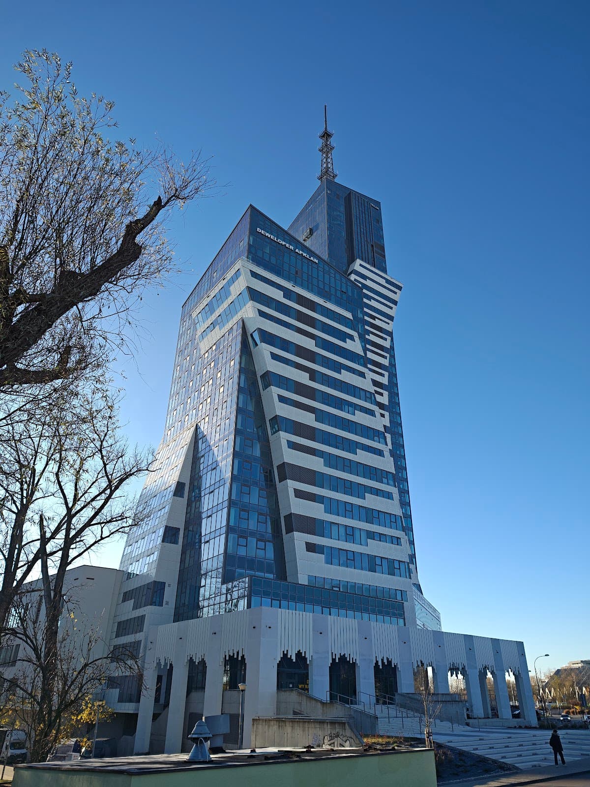 Olszynki Park - Image 1