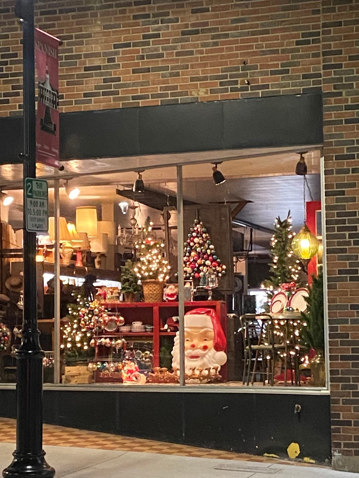 Spanish Street Fountain - Image 1