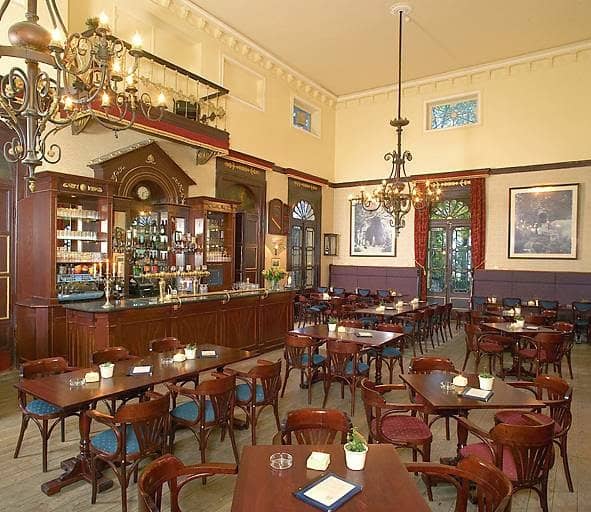 Charming Patio Ambiance