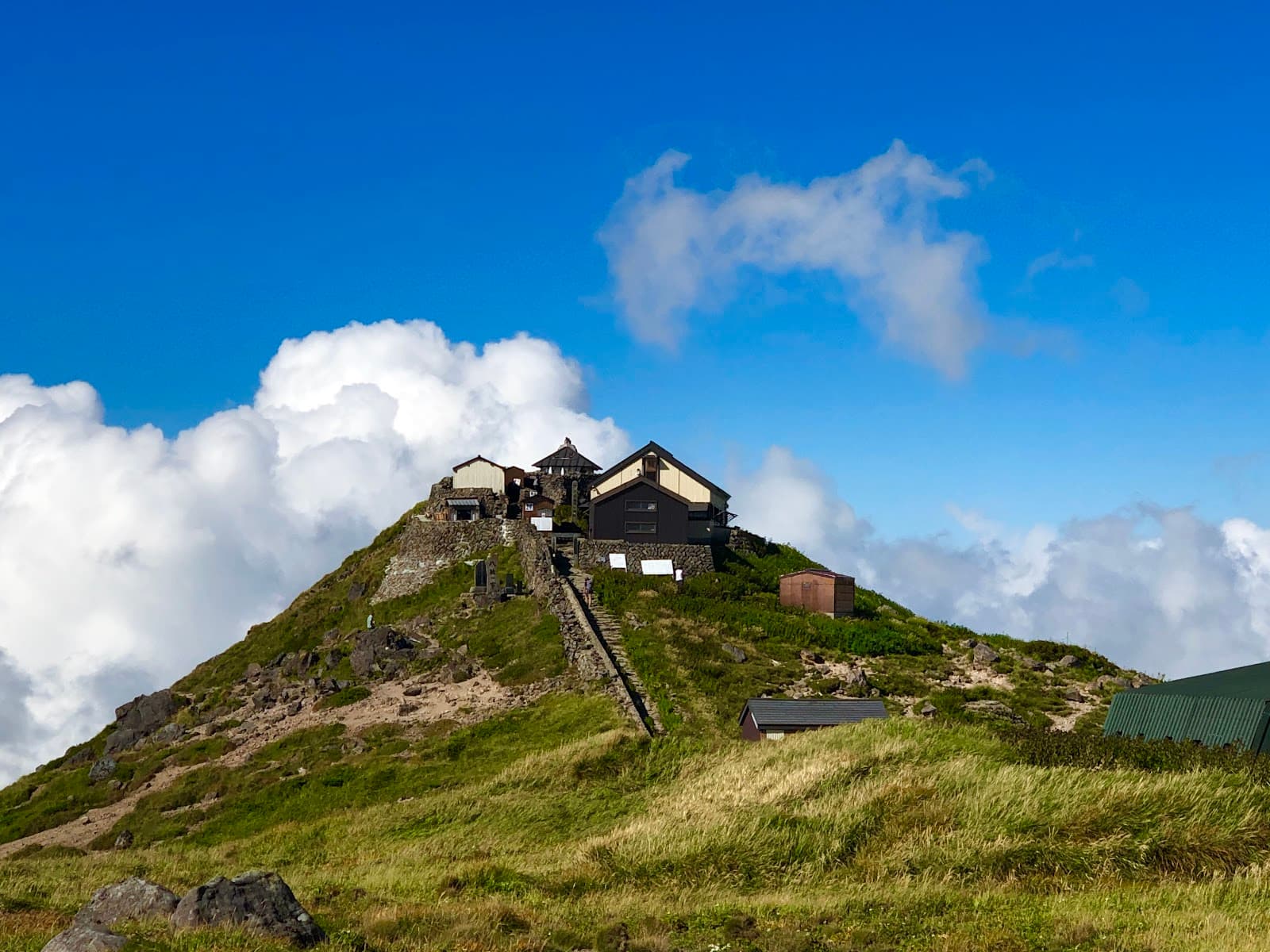 Gassan Shrine (summit) - Image 1