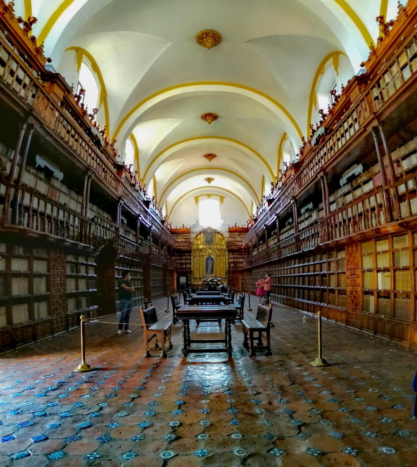 Biblioteca Palafoxiana - Image 1